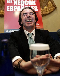 Aznar alerta del riesgo para la libertad que supone la "coacción" nacionalista